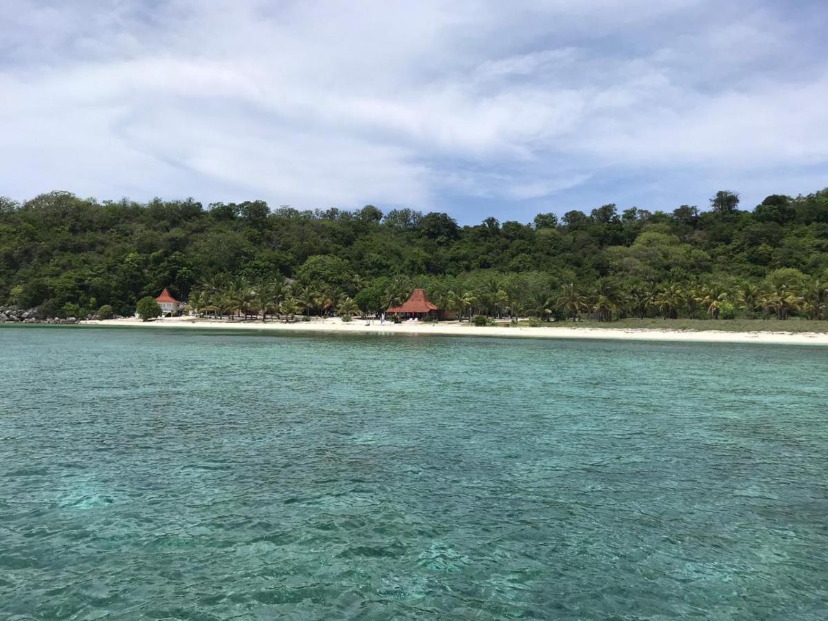 Eco Dive Resort Alycastre Maumere Bagian luar foto