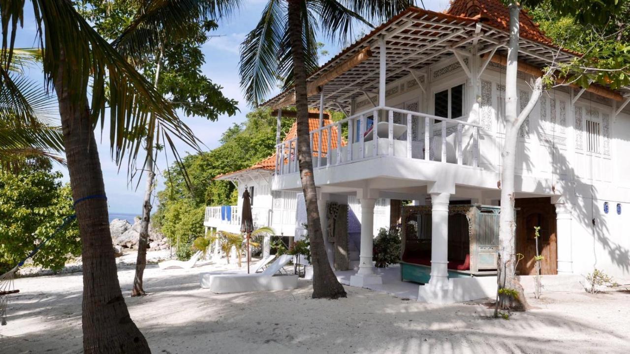 Eco Dive Resort Alycastre Maumere Bagian luar foto