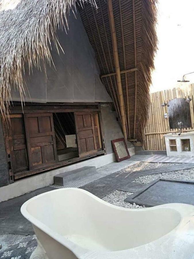 Eco Dive Resort Alycastre Maumere Bagian luar foto