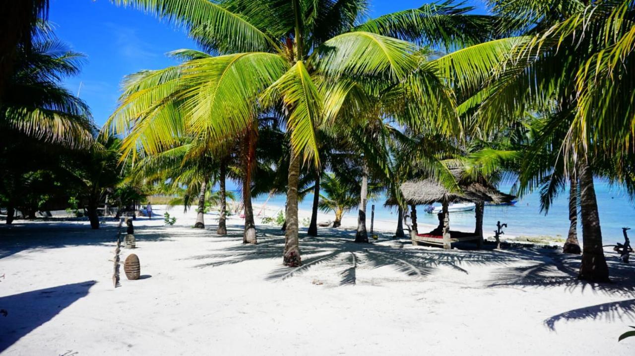 Eco Dive Resort Alycastre Maumere Bagian luar foto